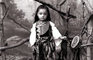 Küçük Arnavut Kızı Resmi